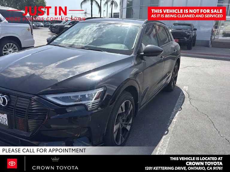 Used 2021 Audi e-tron Premium w/ Convenience Plus Package AWD/4WD image 1