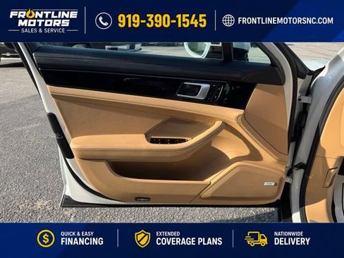 Used 2018 Porsche Panamera RWD image 17