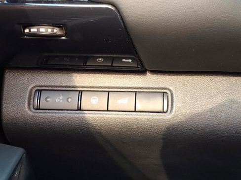 New 2026 Nissan Pathfinder SV AWD/4WD image 22