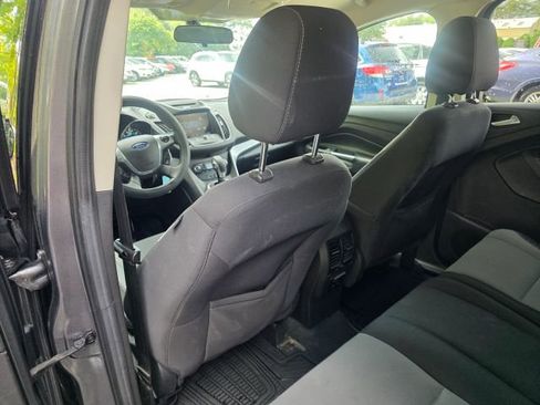 Used 2014 Ford Escape SE w/ Equipment Group 201A FWD image 19