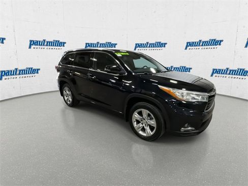 Used 2015 Toyota Highlander Limited image 2