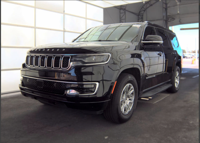 Used 2024 Jeep Wagoneer 2WD w/ Convenience Group I image 1