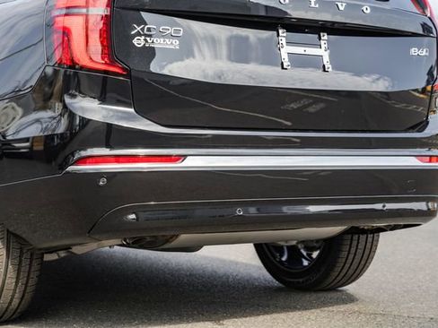 New 2026 Volvo XC90 B6 Ultra w/ Protection Package Premier AWD/4WD image 9