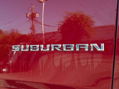 New 2025 Chevrolet Suburban High Country image 15