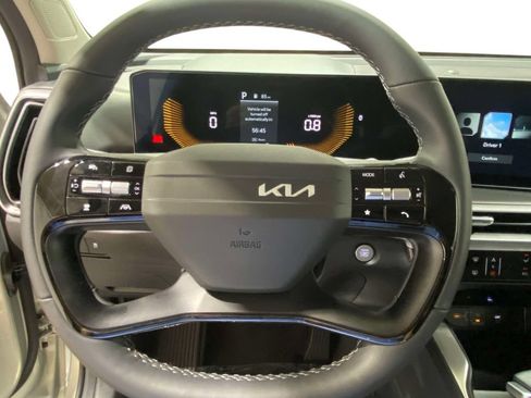 New 2026 Kia Sorento LX FWD image 19