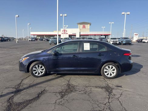 Used 2023 Toyota Corolla LE image 5