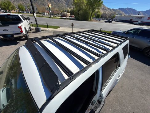 Used 2016 Toyota 4Runner 4WD image 3