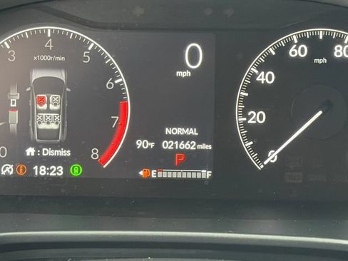 Used 2025 Honda CR-V LX image 33