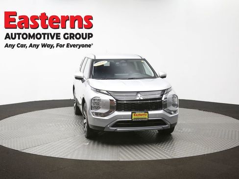 Used 2025 Mitsubishi Outlander SE AWD/4WD image 53