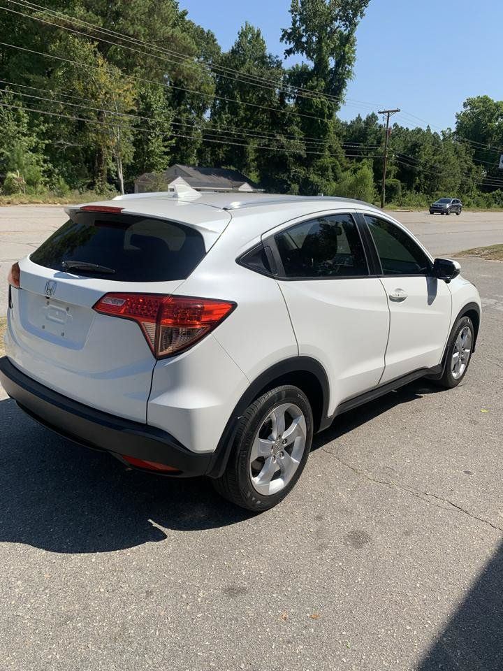 Used 2016 Honda HR-V EX-L image 4