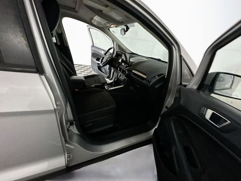 Used 2018 Ford EcoSport SE w/ SE Convenience Package image 29