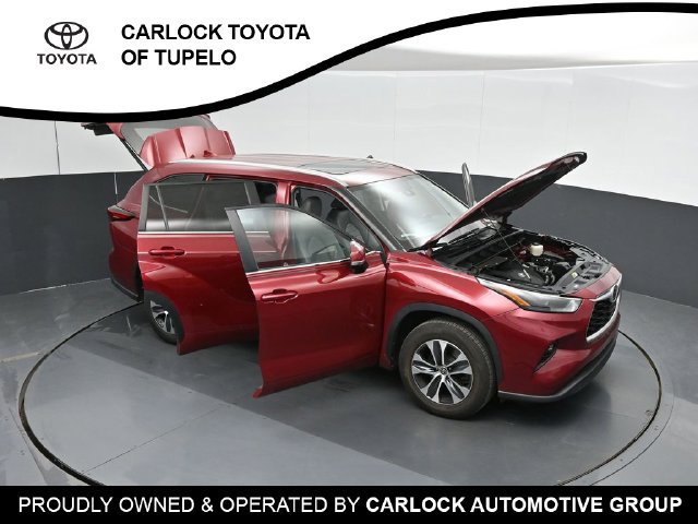 Used 2023 Toyota Highlander XLE FWD image 67