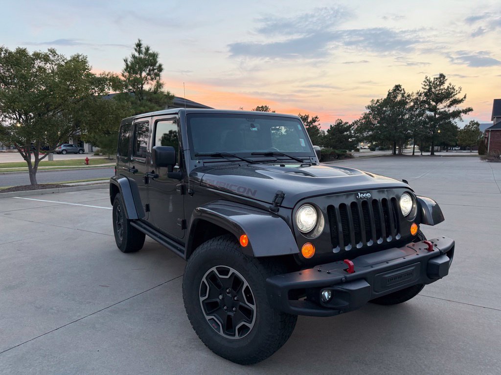Used 2017 Jeep Wrangler Unlimited Rubicon AWD/4WD image 3