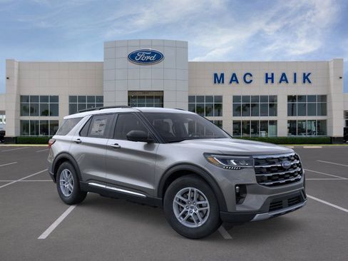 New 2025 Ford Explorer Active w/ Active Comfort Package image 7