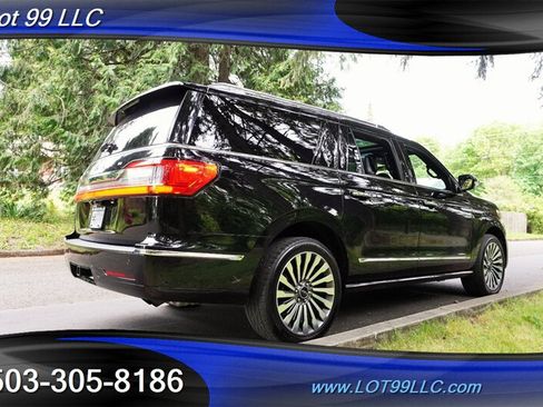 Used 2018 Lincoln Navigator L Reserve w/ Technology Package AWD/4WD image 9