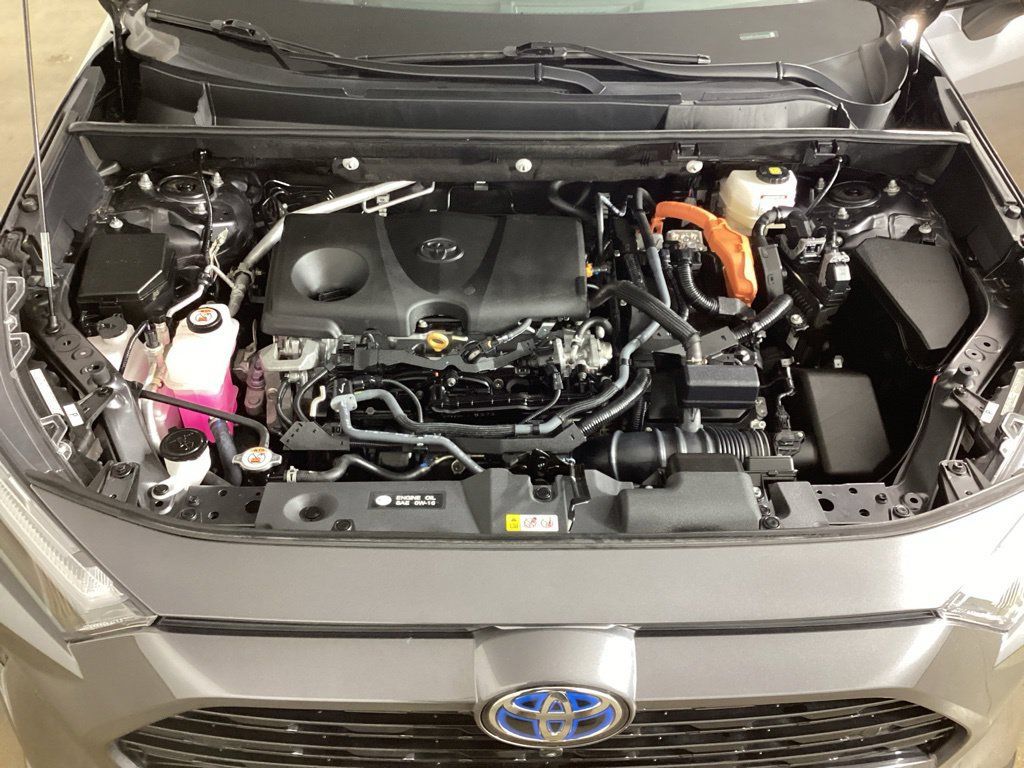 Used 2023 Toyota RAV4 XSE AWD/4WD image 25