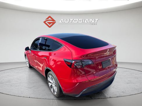 Used 2023 Tesla Model Y Long Range AWD/4WD image 3