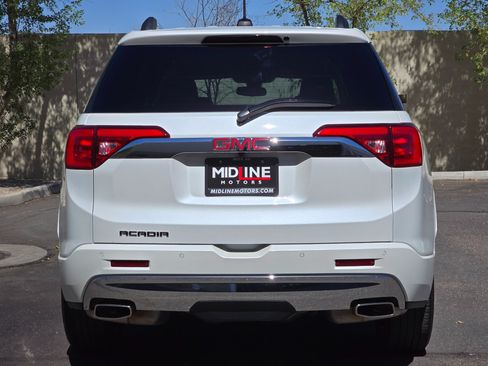 Used 2019 GMC Acadia Denali w/ Technology Package FWD image 9