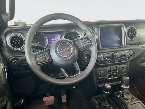 Used 2023 Jeep Wrangler Unlimited w/ 8.4" Radio Group image 17