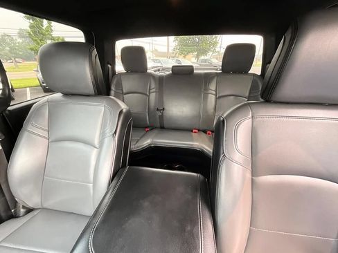 Used 2022 RAM 2500 Tradesman w/ Chrome Appearance Group AWD/4WD image 37