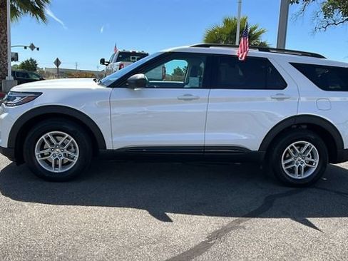 New 2026 Ford Explorer Active w/ Active Comfort Package RWD image 6