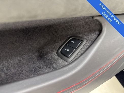 Used 2023 Chevrolet Corvette Stingray Premium Conv w/ Z51 Performance Package image 14