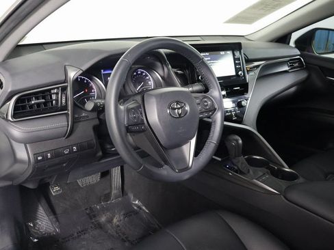 Used 2022 Toyota Camry SE FWD image 7