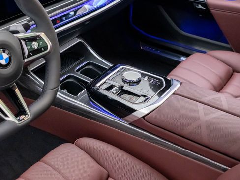New 2026 BMW 760i xDrive w/ Executive Package AWD/4WD image 21