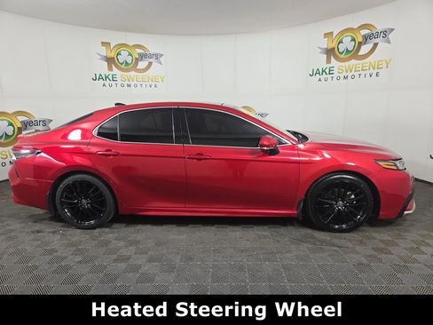 Used 2021 Toyota Camry XSE image 11