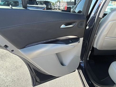 Used 2022 Cadillac XT4 Luxury w/ Cold Weather Package image 11