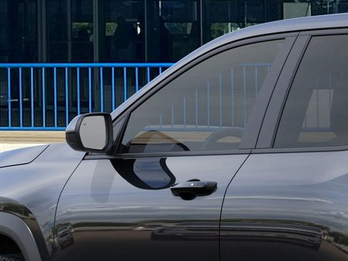 New 2026 Chevrolet Equinox LT w/ Convenience Package II image 12