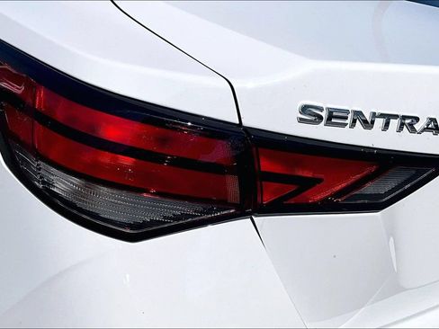 Used 2025 Nissan Sentra SV FWD image 40