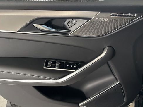 Used 2026 Jaguar F-PACE R-Dynamic S image 14