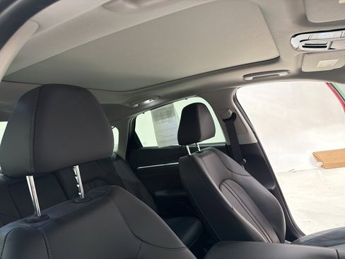 Certified 2025 Hyundai Sonata Limited image 28