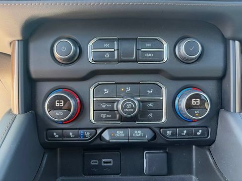Used 2023 Chevrolet Tahoe High Country w/ Advanced Technology Package AWD/4WD image 9