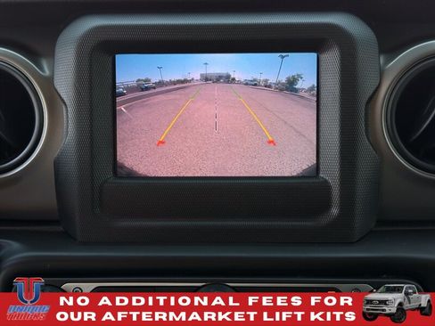 Used 2022 Jeep Wrangler Sport AWD/4WD image 27