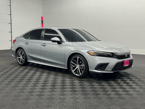 Used 2024 Honda Civic Touring image 6