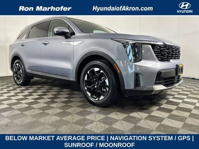 Used 2025 Kia Sorento S w/ Panoramic Sunroof Package