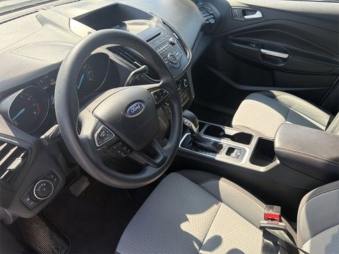 Used 2018 Ford Escape SE image 11