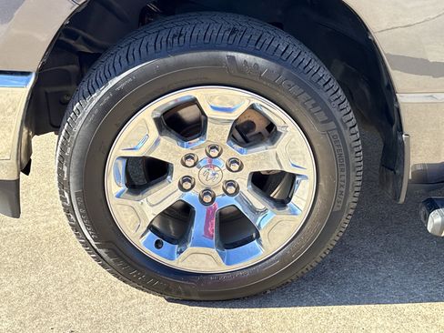 Used 2019 RAM 1500 Big Horn image 12