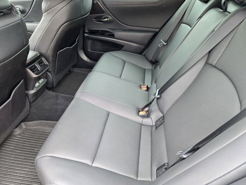 Used 2023 Lexus ES 350 F Sport w/ Accessory Package (Z2) image 9