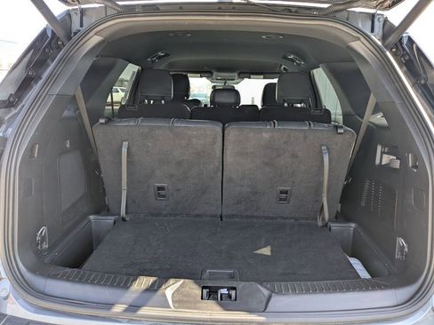 Used 2025 Ford Explorer ST-Line w/ ST-Line Street Pack image 28