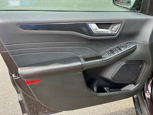 Used 2023 Ford Escape ST-Line w/ Tech Pack #1 FWD image 27