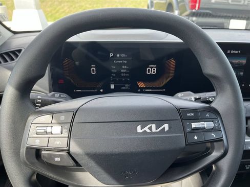 Used 2025 Kia K4 FWD image 14