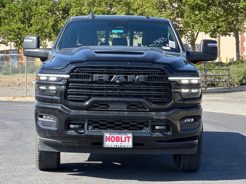 New 2026 RAM 2500 Laramie AWD/4WD image 8