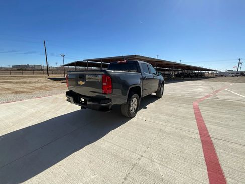 Used 2017 Chevrolet Colorado W/T w/ WT Convenience Package image 11