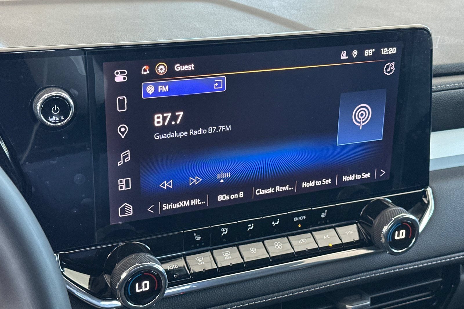 New 2026 Chevrolet Traverse LT FWD image 19