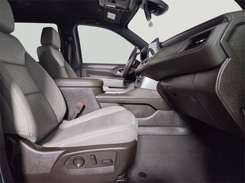 Used 2024 Chevrolet Tahoe LT image 14