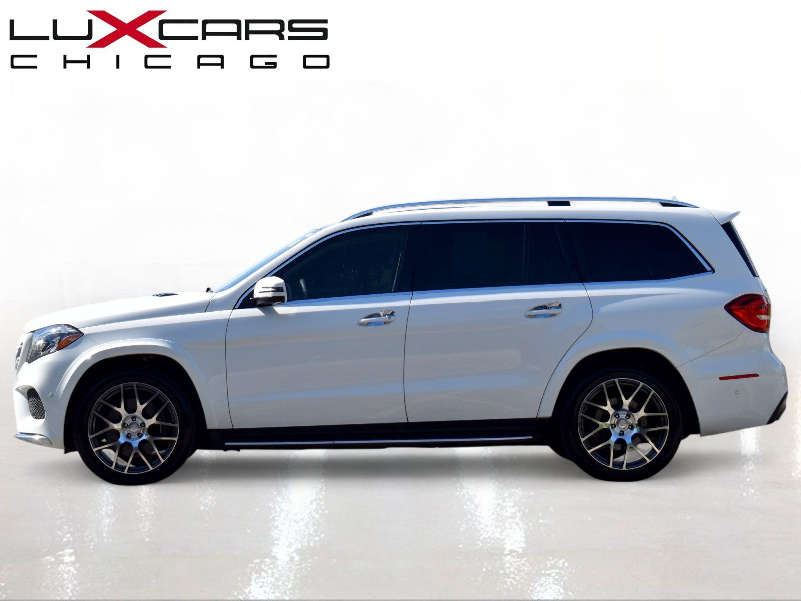 Used 2017 Mercedes-Benz GLS 550 4MATIC image 4