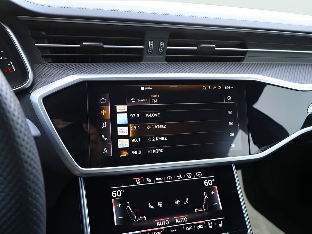 Used 2023 Audi RS 7 Sportback AWD/4WD image 22